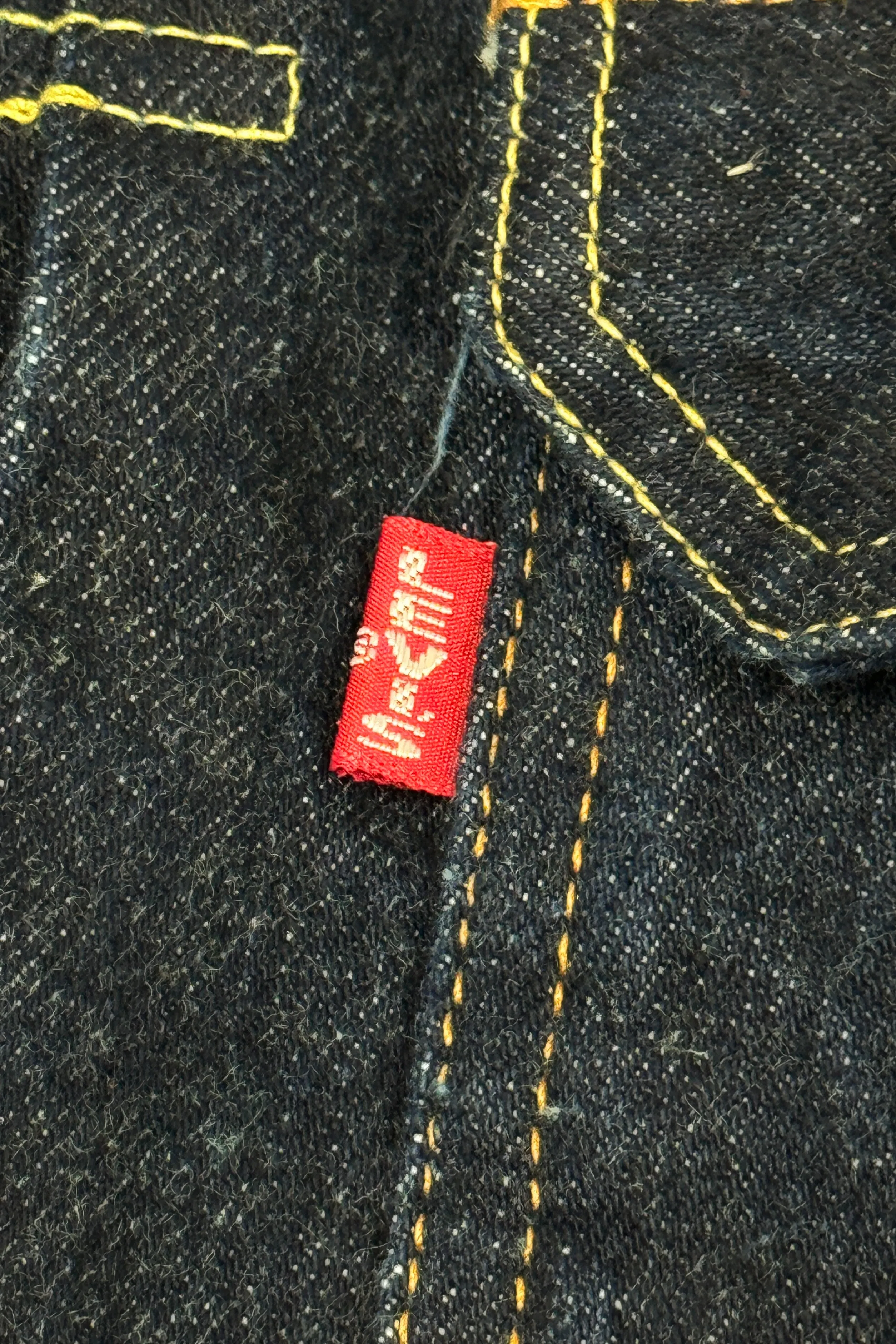 1990’S LEVI’S BIG E 507XX 1997 LVC VALENCIA STREET REISSUE MADE IN USA CROPPED SELVEDGE DENIM TRUCKER JACKET MEDIUM