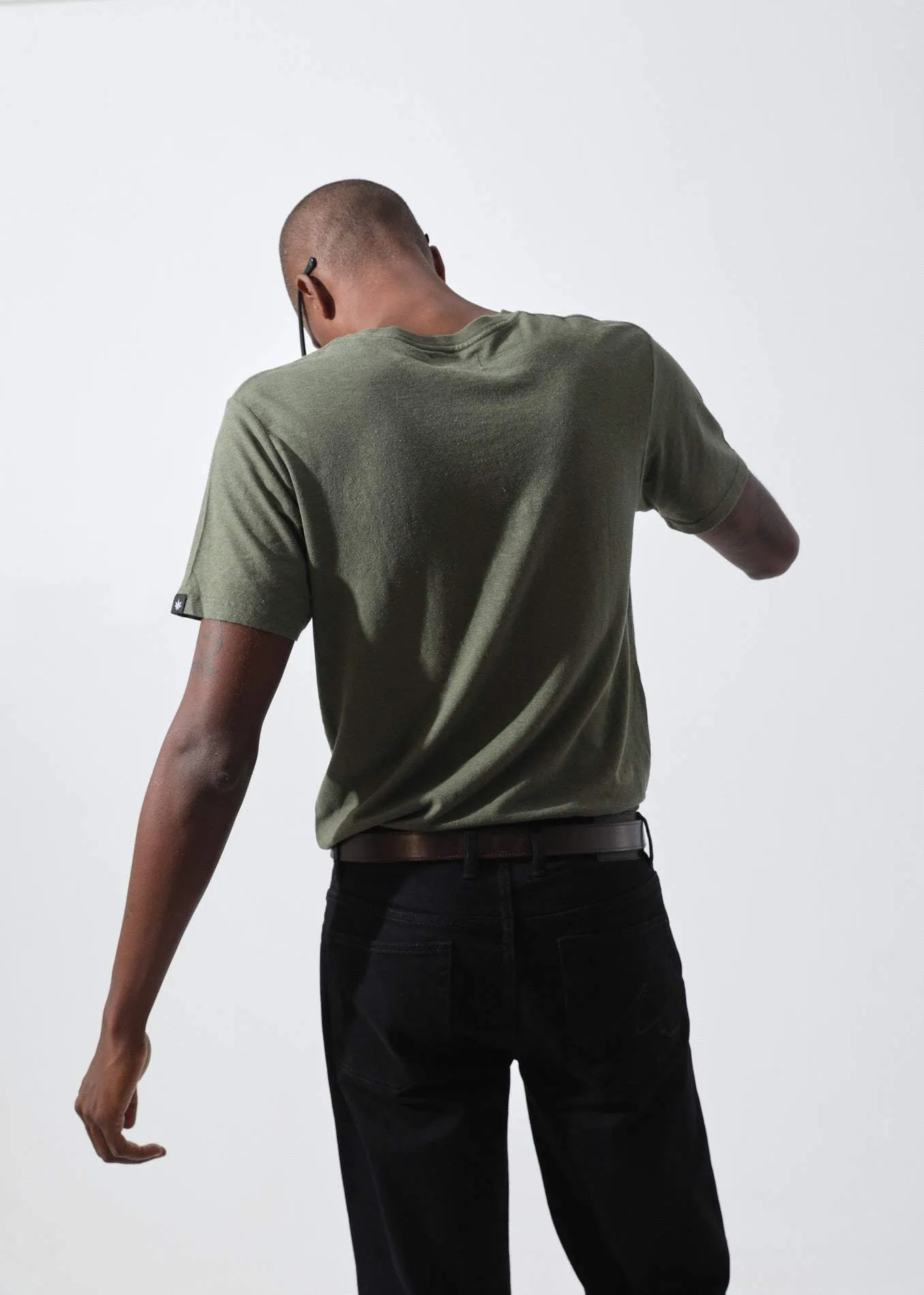 Afends Mens Classic - Hemp Standard Fit Tee - Burnt Olive