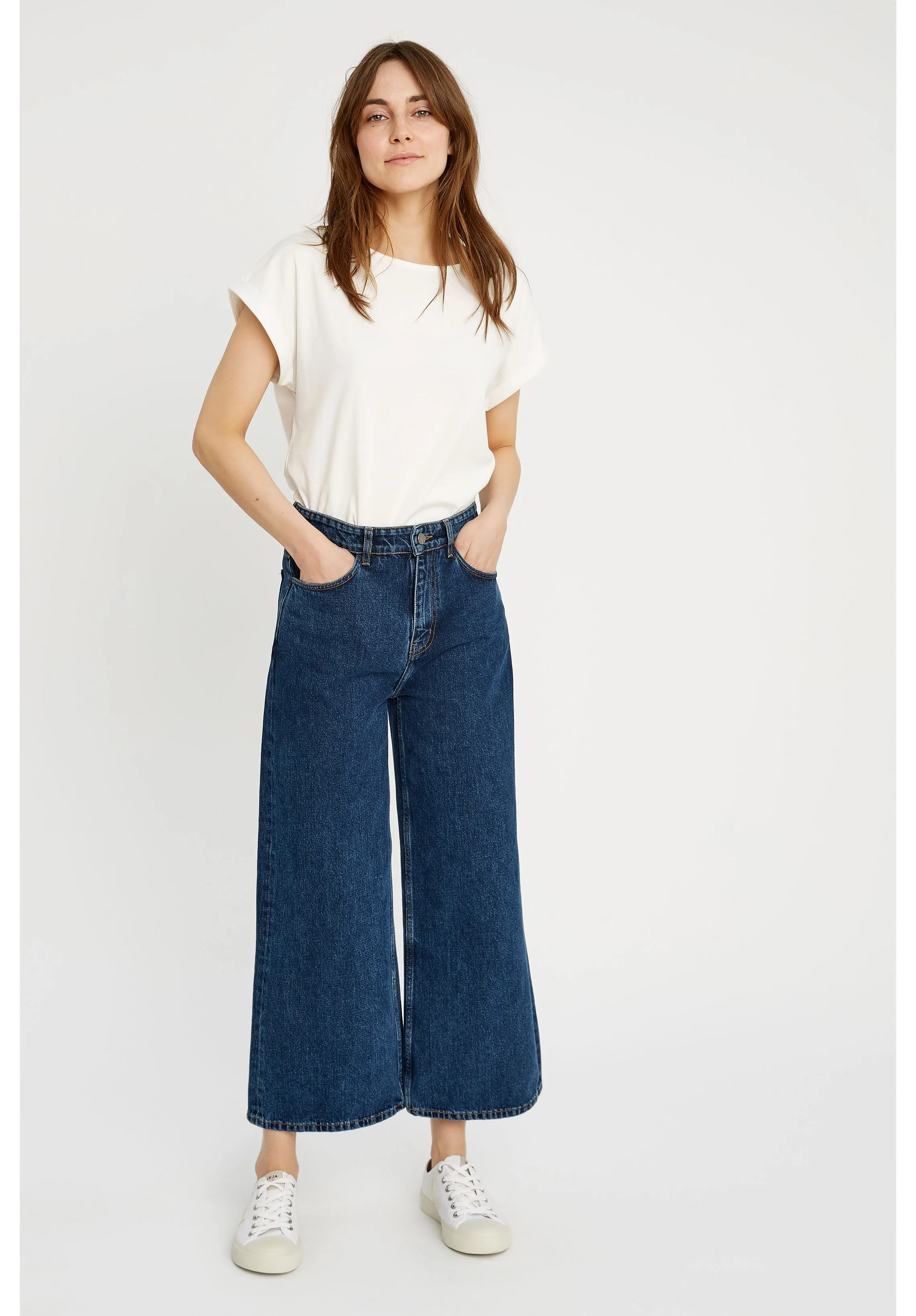 Ariel Wide Leg Jean