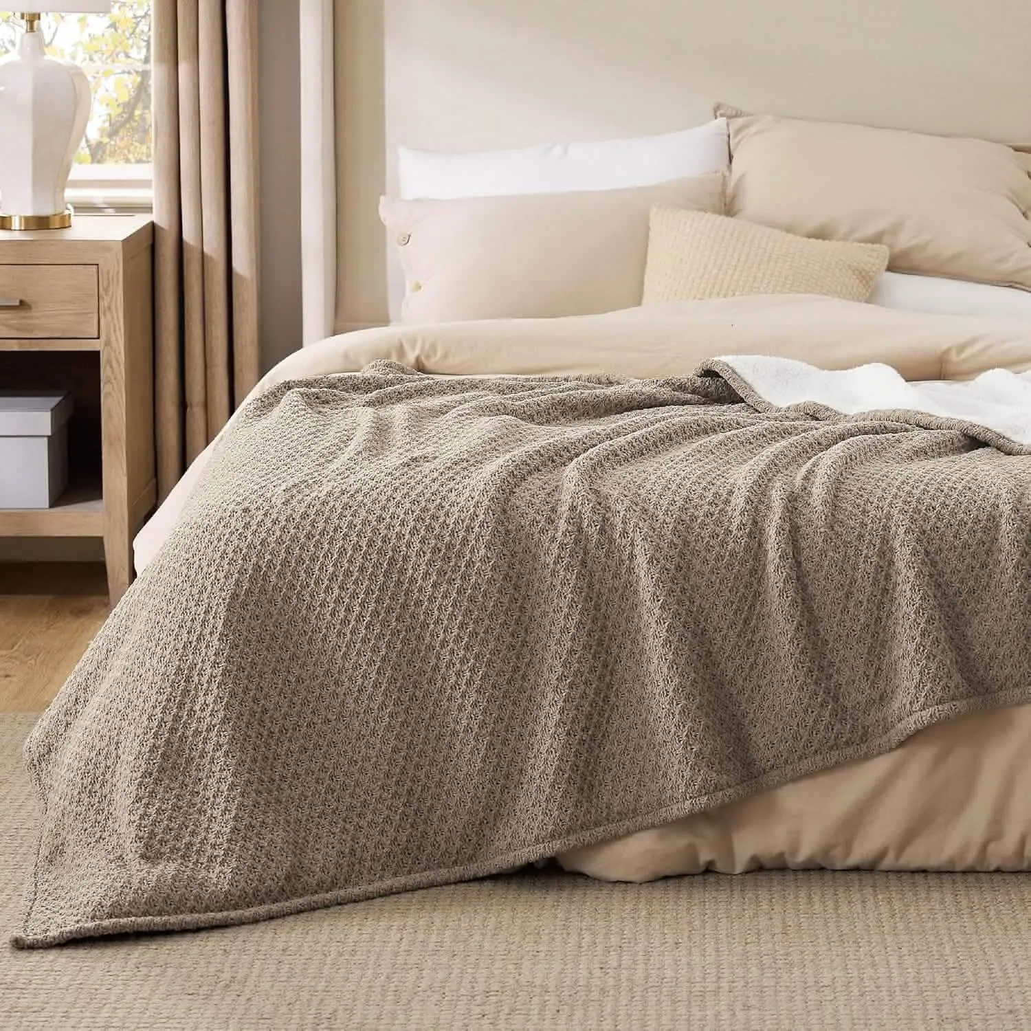 Bedsure Knit Sherpa Reversible Throw Blanket-Grid