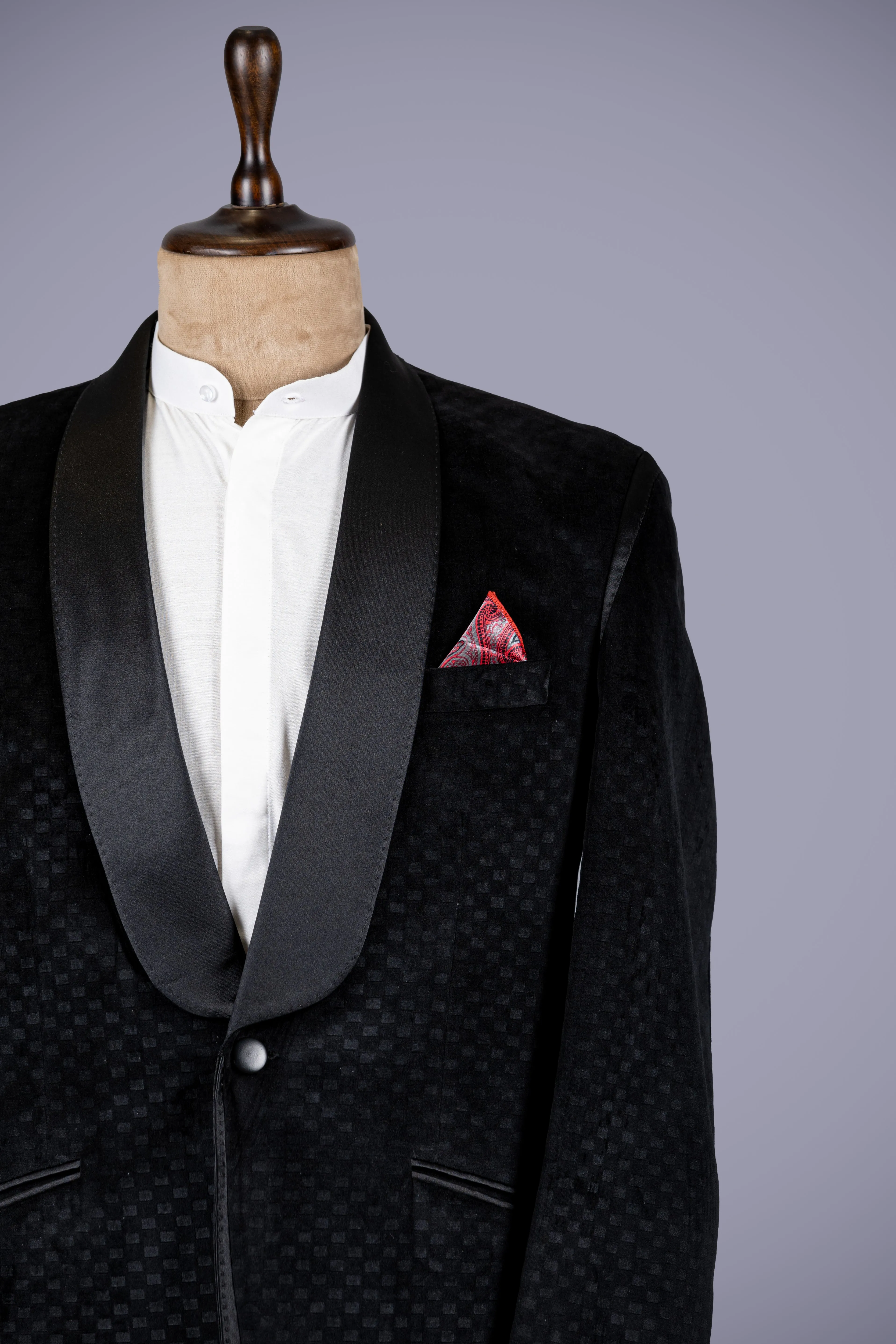 Black Jacquard Blazer for a Touch of Sophistication