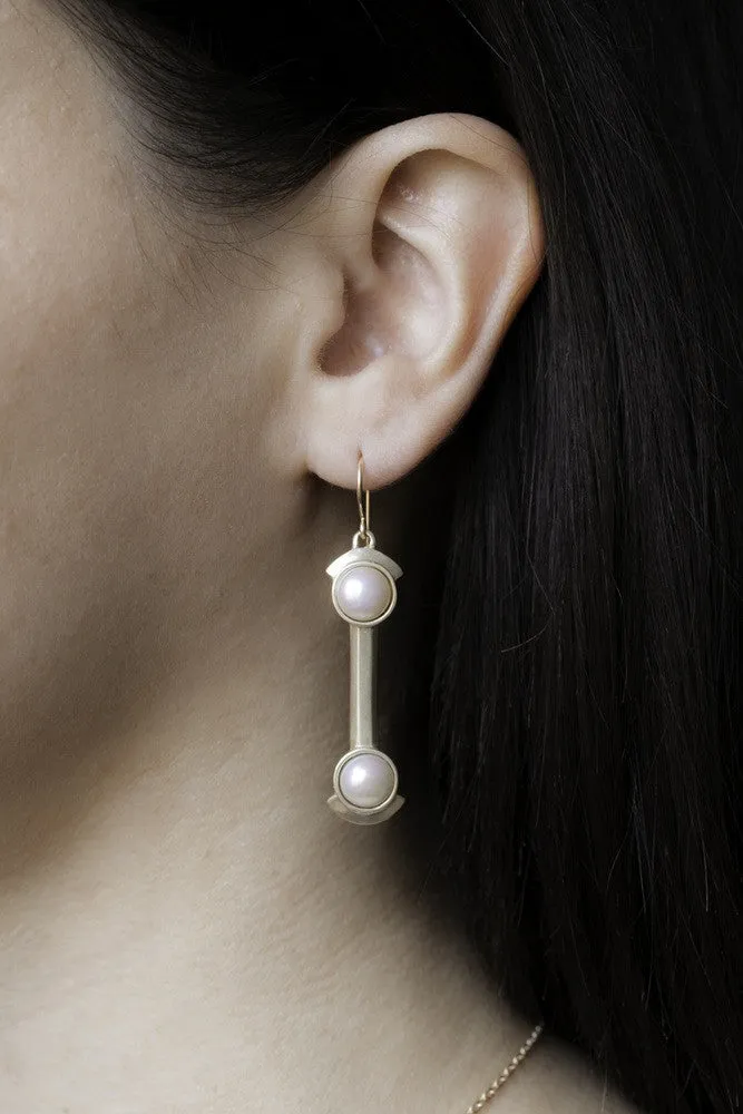 Hera Pearl Earrings