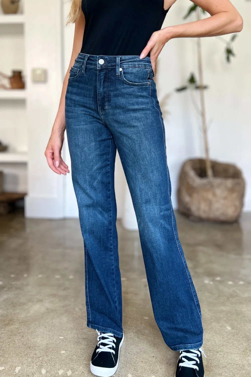 Judy Blue Tummy Control Straight Jeans