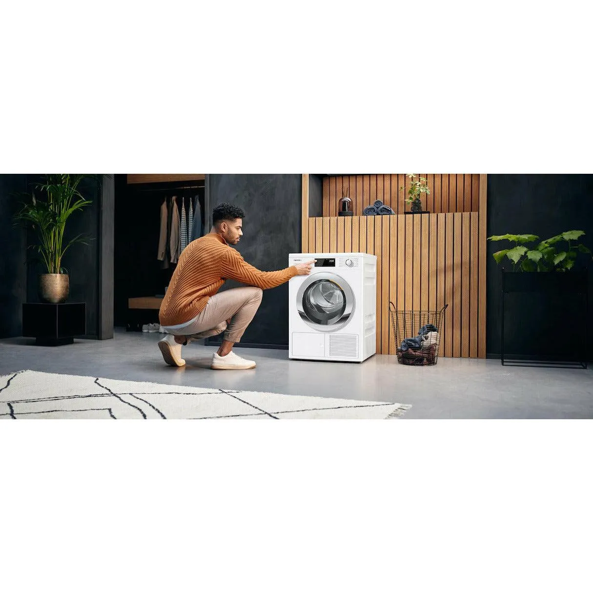 Miele 9KG Freestanding Heat Pump Tumble Dryer - Lotus White | TEH785WP