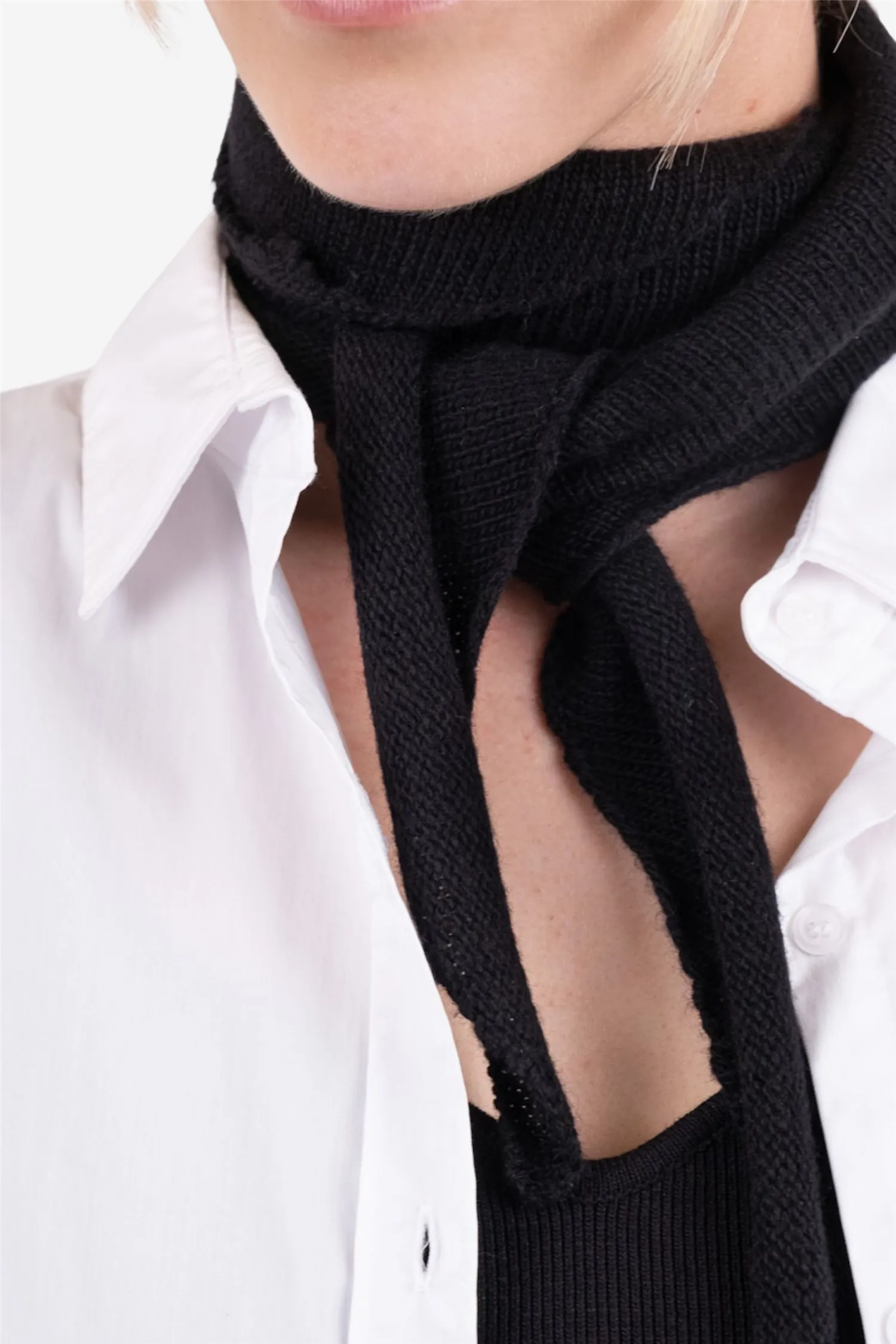 Misty Knit Scarf Black