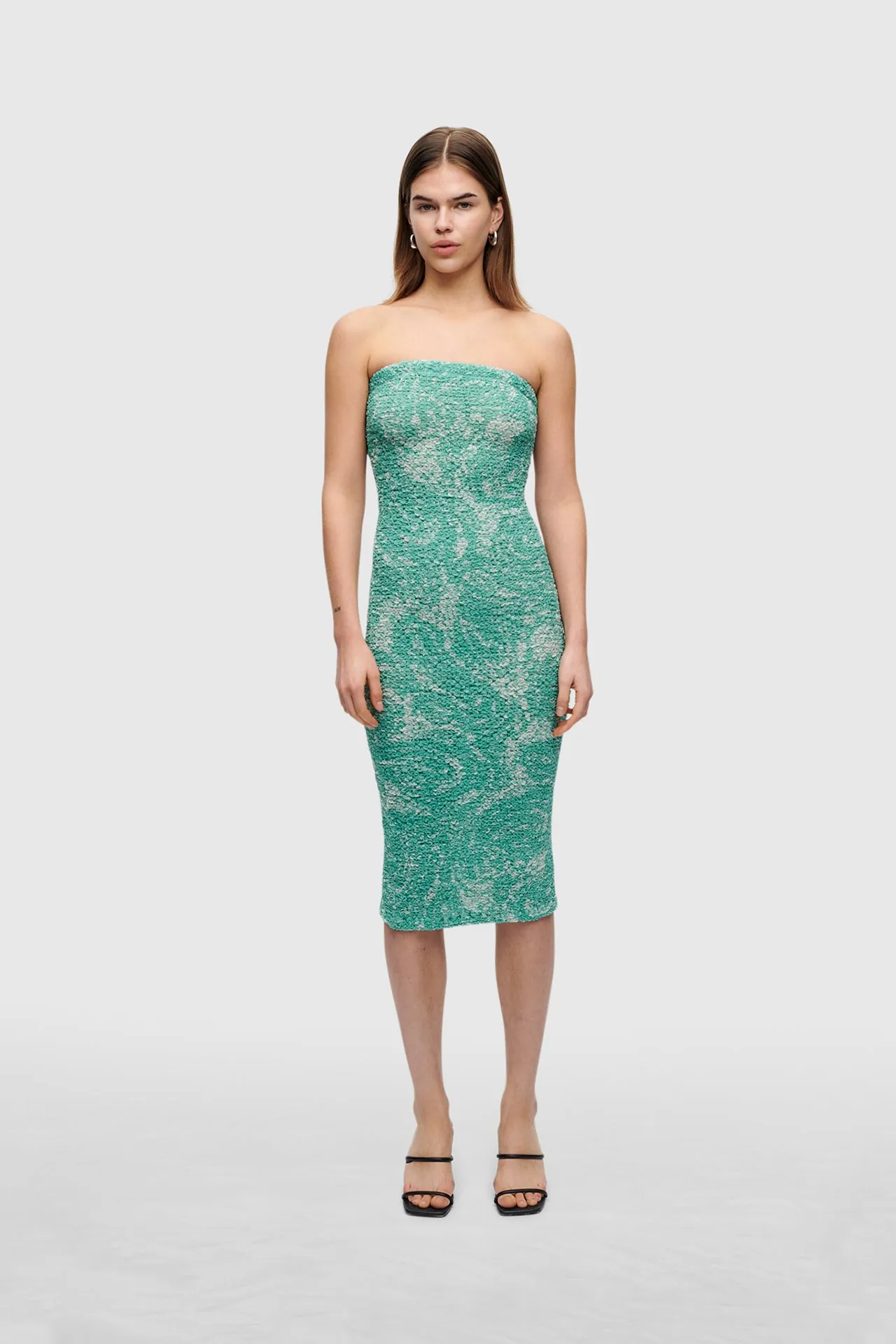 Ocean Oyster Nido Dress