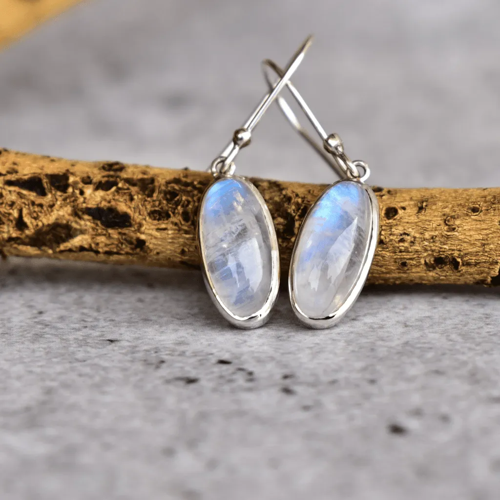 Oval Regency - Moonstone Dangle