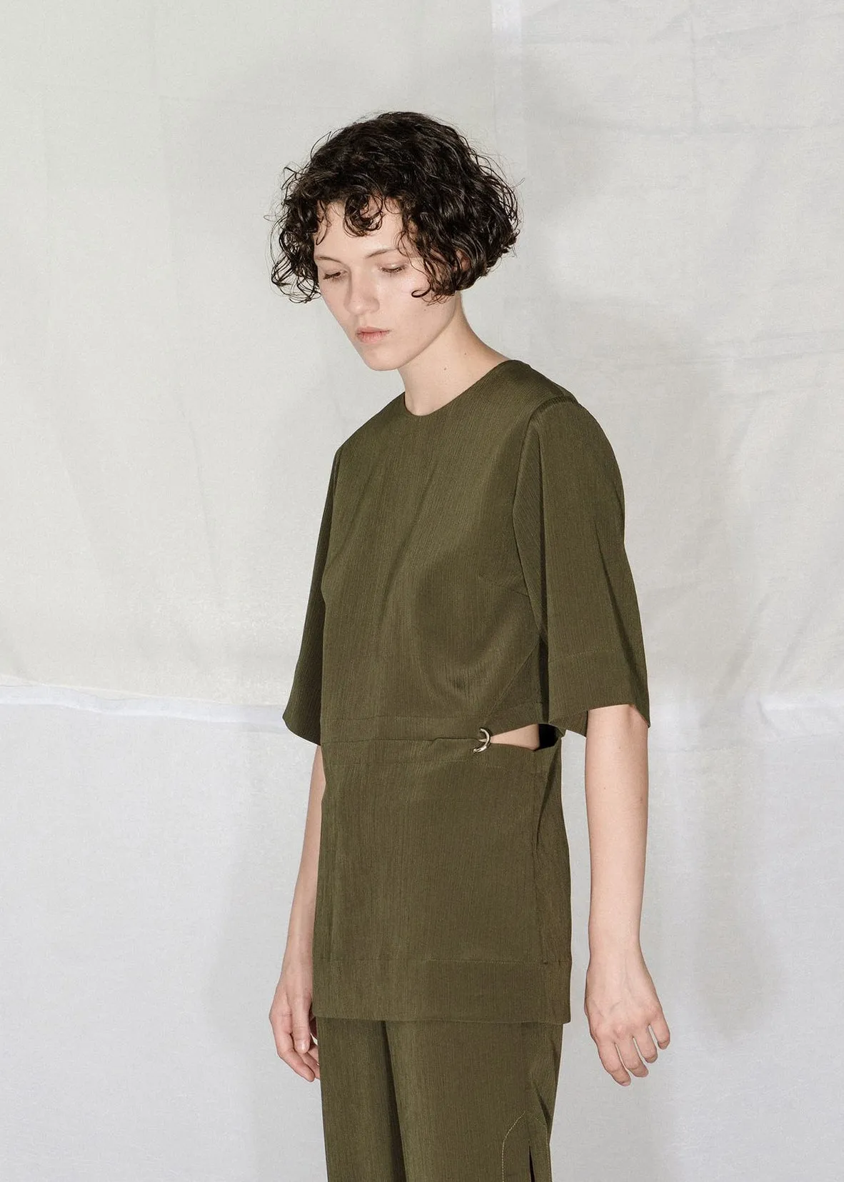 PIERCED TUNIC- Moss