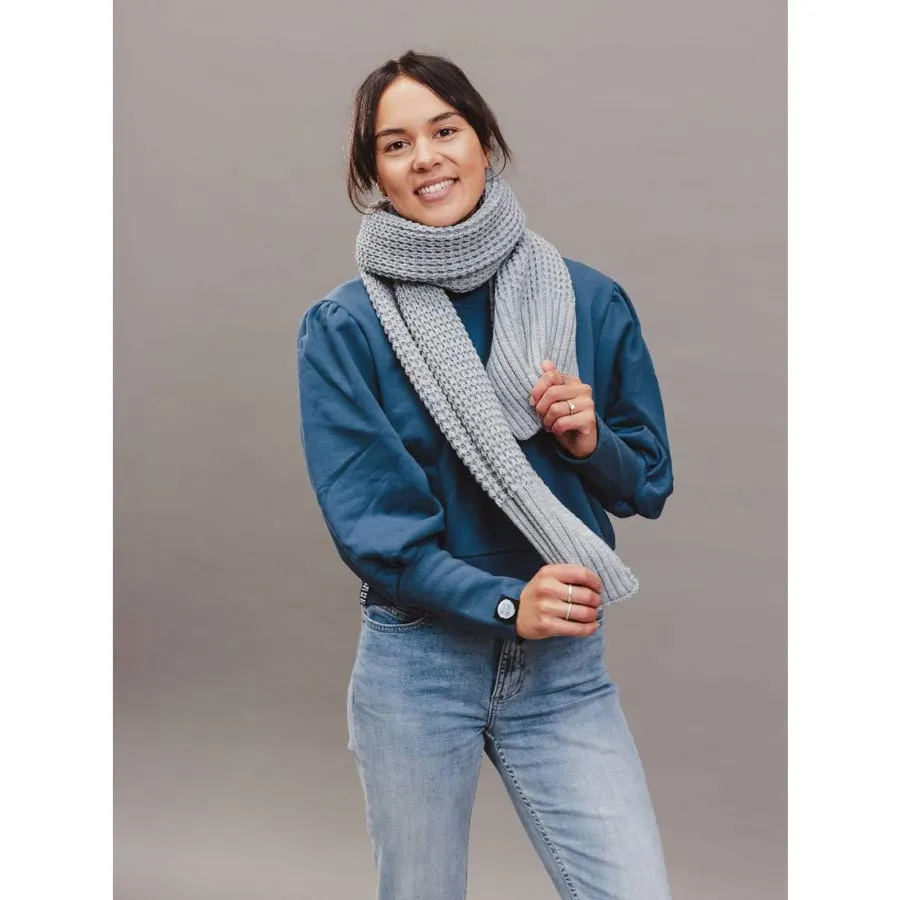 Pippa Waffle Knit Scarf – Grey