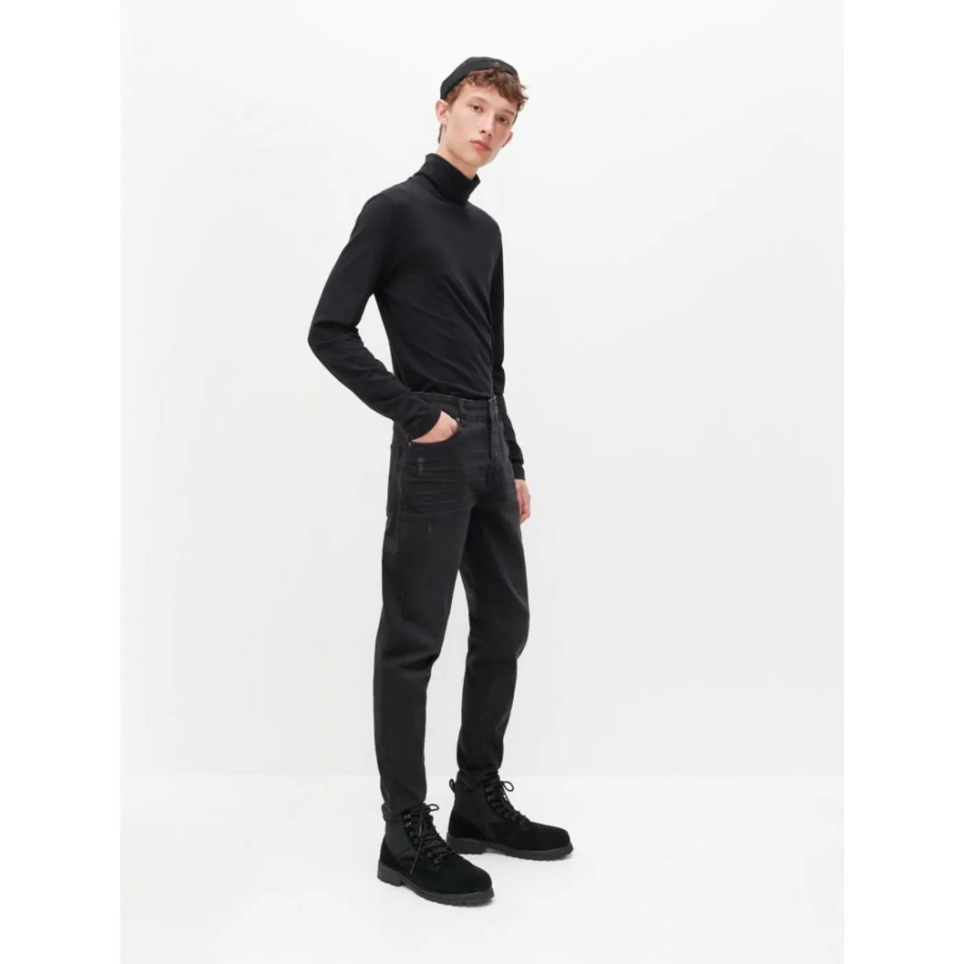 RSVD Slim Black Carrot Jeans