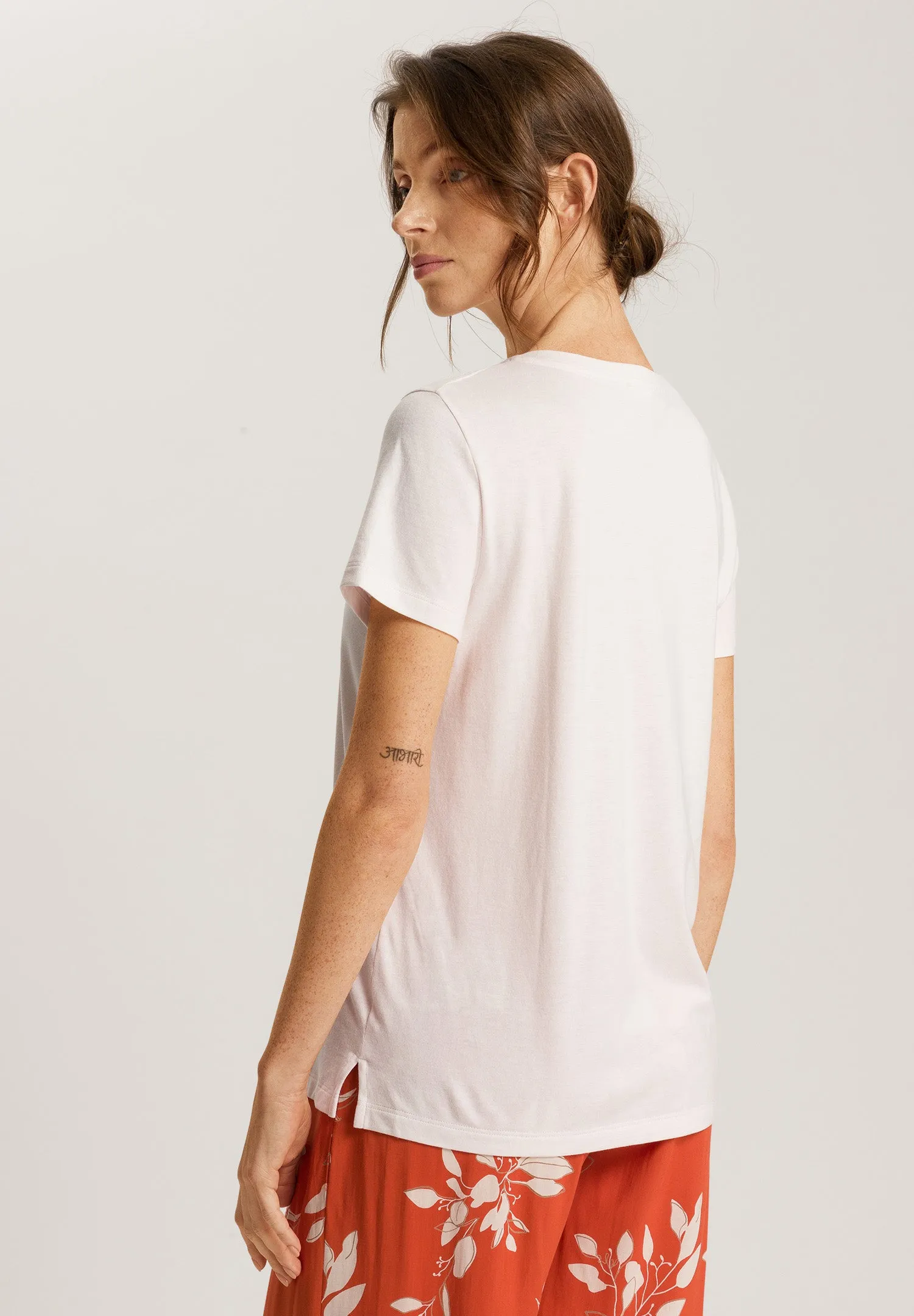 Sleep And Lounge Relaxed V-Neck T-Shirt | Rose Cream 74842-1393