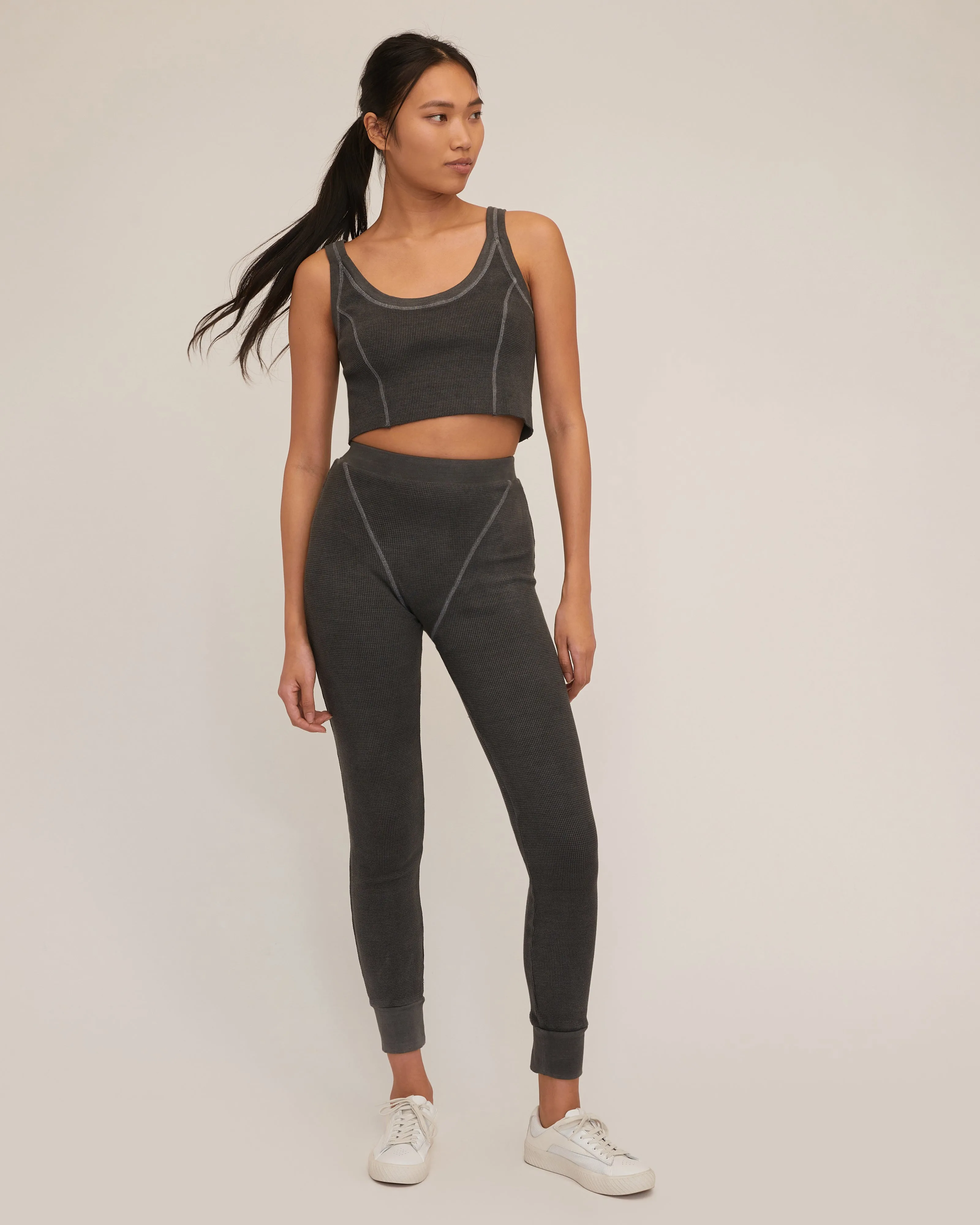 Stretch Waffle Beau Seamed Cropped Tank in Ash