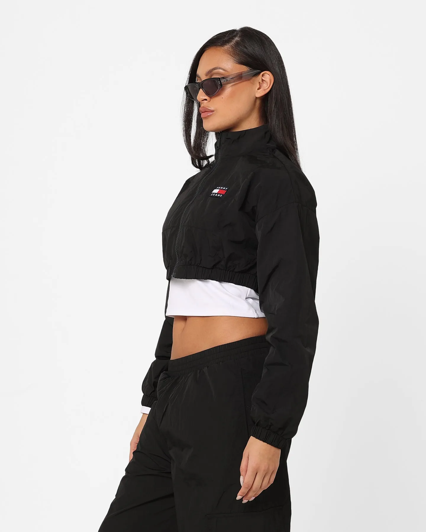 Tommy Jeans Women's Ultra Cropped Windbreaker Jacket Black