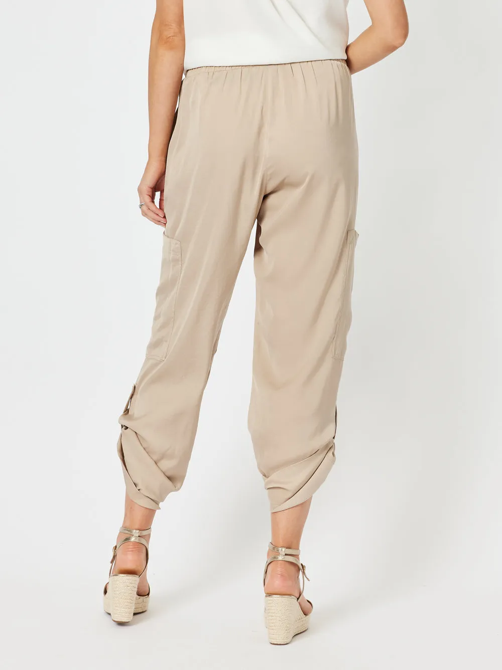 Traveller Luxe Side Button Pant - Caramel