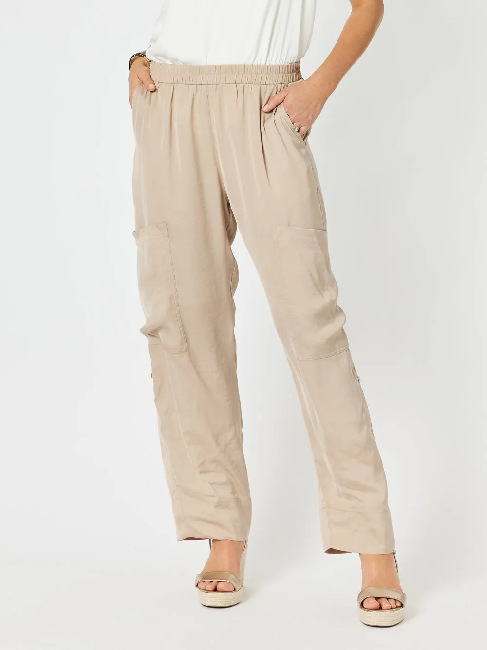 Traveller Luxe Side Button Pant - Caramel