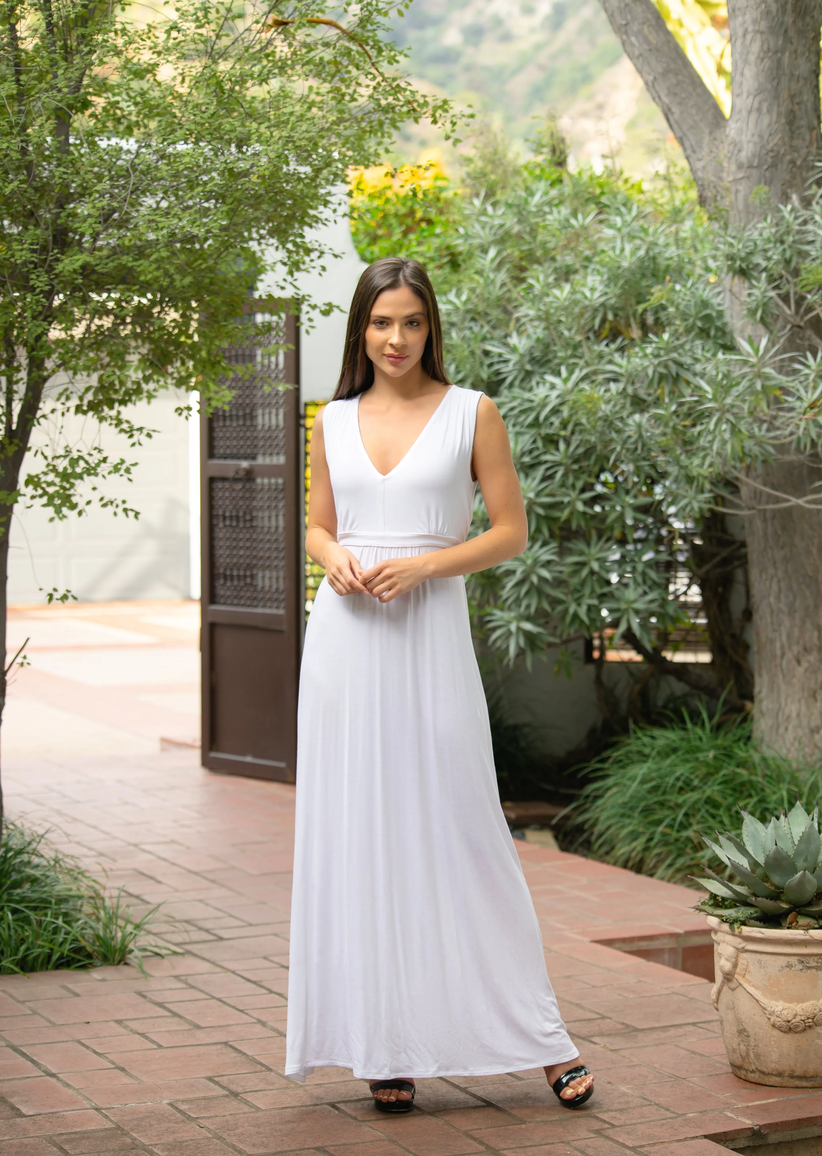 V Neck Sleeveless Maxi Dress with Belt