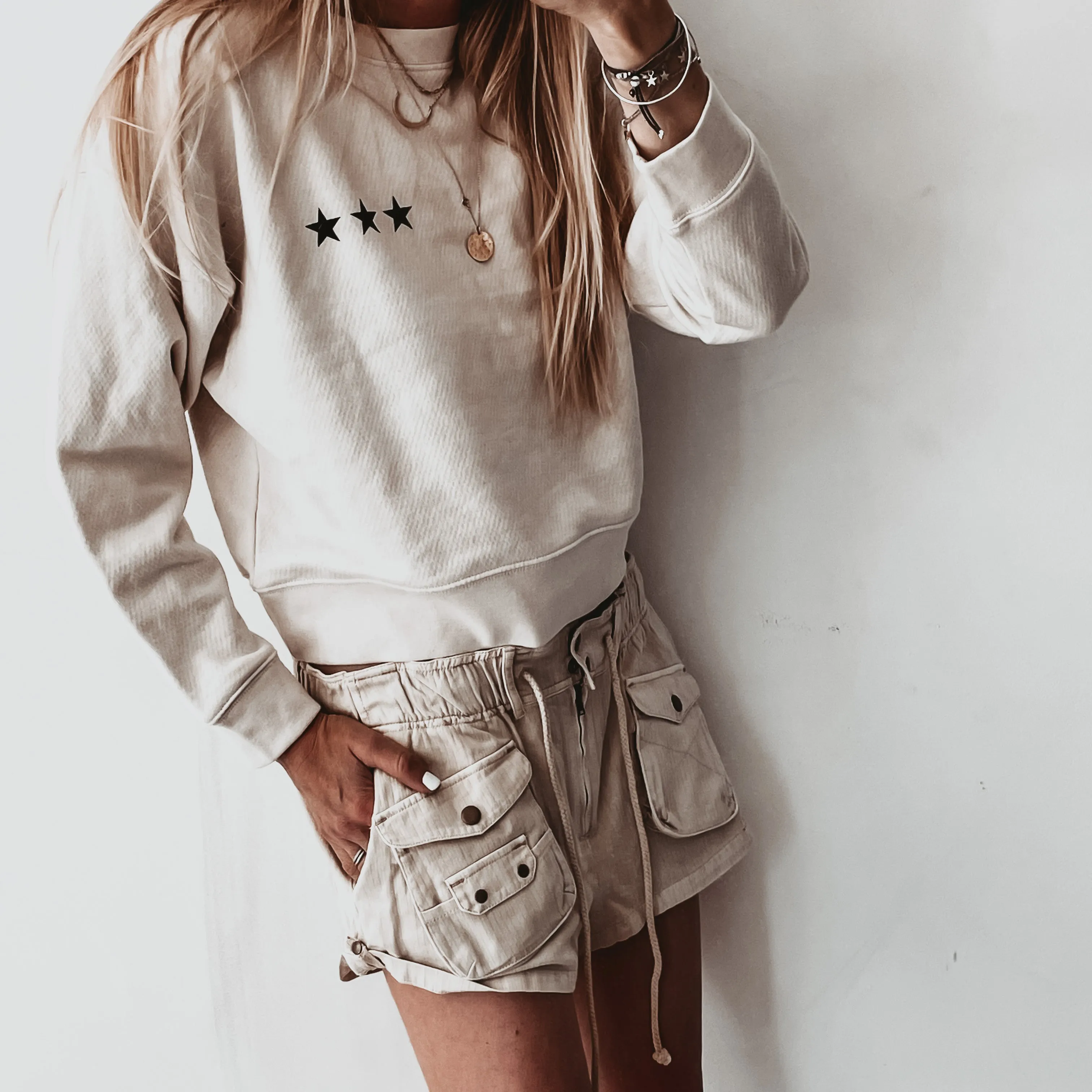 Vintage white IBIZA three stars sweatshirt *slightly cropped fit*